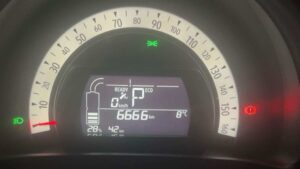 Tableau de bord d'une voiture électrique