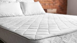 Matelas sur un sommier